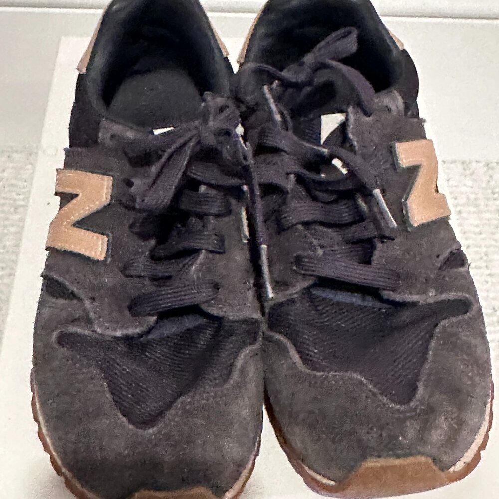 J Crew x New Balance 520 Town Sneaker 6B 23cm